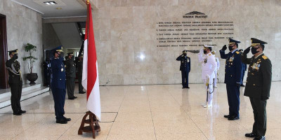 Tanda Kehormatan Bintang Dharma
