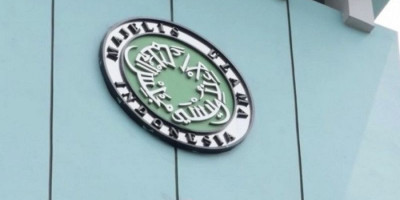 Tegas, MUI Pusat Sebut Salat Jumat Dua Gelombang Tidak Sah