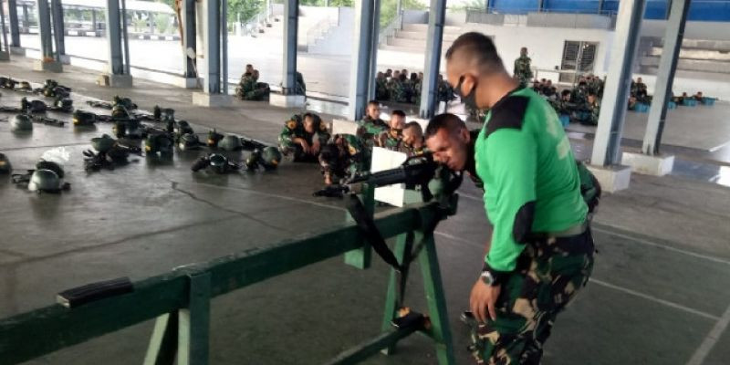 Ilmu Menembak Calon Perwira Angkatan Laut