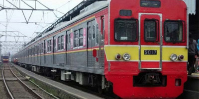 Penumpang KRL Dibatasi 74 Orang Per Kereta