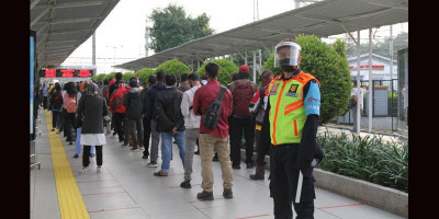 Antrean Penumpang KRL Lebih Terkendali Dibanding Pekan Lalu