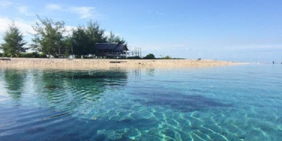 Tinalapu, Pulau Kecil dengan Pemandangan Bawah Laut Mempesona