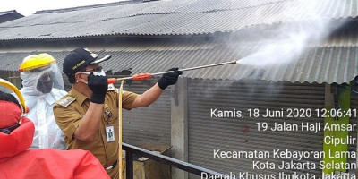 Penuturan Pak Wakil Camat Tentang Penularan Covid-19 di Pasar Kebayoran Lama