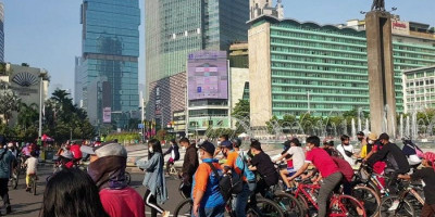 Satpol PP Larang Warga yang Tak Pakai Masker Berolahraga di CFD