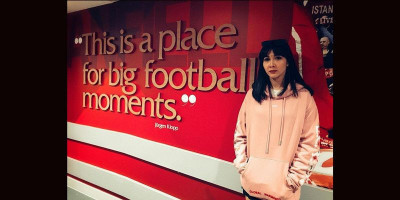 Andrea Dian Jatuh Hati dengan Anfield Sejak Pandangan Pertama