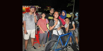 Jakarta Night Ride: Bersepeda Tak Hanya Sehat Tapi Peduli Polusi
