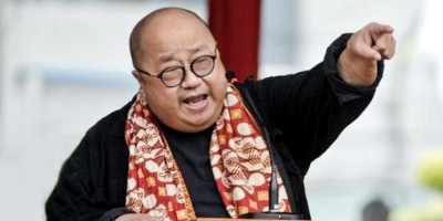Mengaksiomakan Aksioma