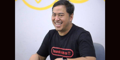 Panji Tunda Stand Up Comedy World Tour di Tiga Kota