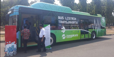 Yuk Cobain Bus Listrik Transjakarta