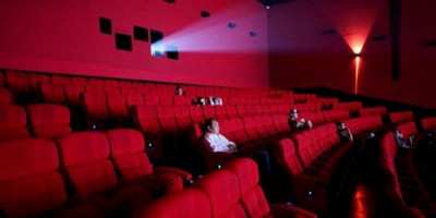 Pengelola Bioskop Bingung Cara Bedakan Calon Penonton Lansia