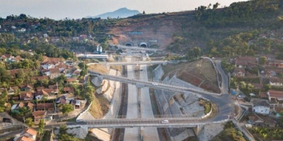 Menteri Basuki Optimistis Tol Cisumdawu Beroperasi September 2021