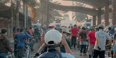 Pengunjung TMII Didominasi Pesepeda, Pengelola Kerahkan Petugas Patroli Keliling