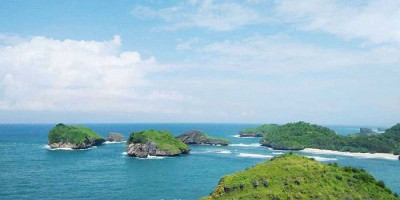 Pantai Kasap, Destinasi Alami yang Mirip Raja Ampat