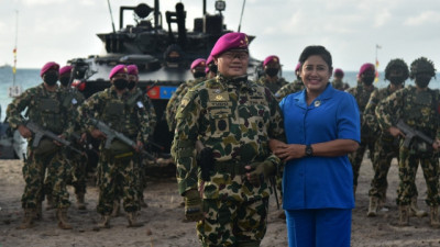 Kasal Jadi Warga Kehormatan Korps Marinir
