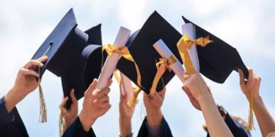 Wisuda Ditunda 2 Tahun Lalu Jadi Online, Calon Wisudawan Minta Rektor Kembalikan Uang