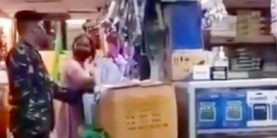 Diminta Perbaiki Cara Memakai Masker, Emak-emak Marah ke Anggota TNI