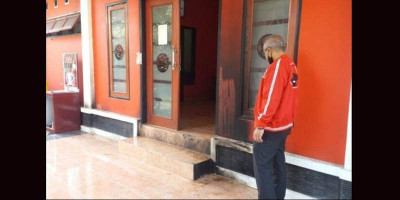 Kantor PDIP Cianjur Diteror Molotov, Pengurus: Ini Tindakan Pengecut