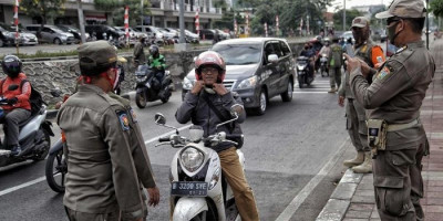 Anies Baswedan Perpanjang Lagi PSBB Transisi