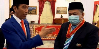 53 Orang Terima Anugerah Tanda Kehormatan dari Jokowi, Ada Megawati, Fadli Zon dan Fahri Hamzah