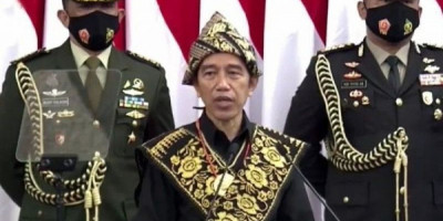 Jokowi Sindir Pedas Media yang Cuma Mengais Click dan Like