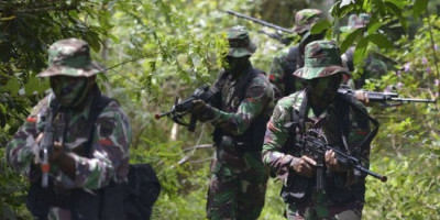Pimpinan KKB Tewas Ditembak Tim Gabungan TNI-Polri, Mantab