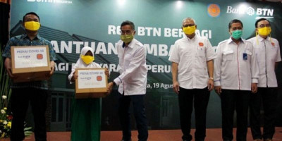Peringati HUT RI, BTN dan REI Bagikan Sembako untuk Warga Terdampak Covid-19
