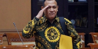 Respons Dingin Firli Bahuri Saat Diminta Mundur dari Ketua KPK