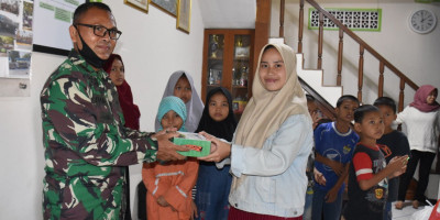 Bagikan Bantuan 