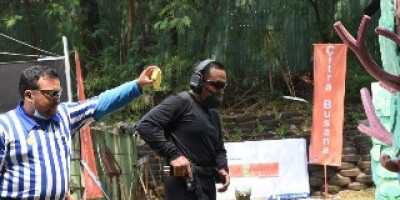 Dankormar Ikuti Lomba Menembak Piala Kemerdekaan