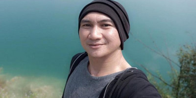 Anji Penasaran Lalu Cari Arti Kata 