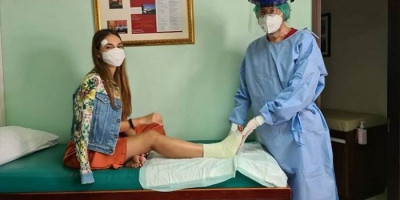 Duh, Tulang Kaki Metatarsus Luna Maya Patah