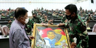 Pemimpin Harus Berani Ambil Keputusan, Tidak Boleh Ragu