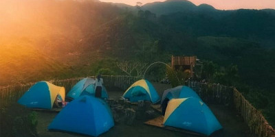 Menikmati Pesona Khas Pegunungan dan Bintang Gemintang di Bukit Jipang