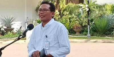 Jubir Jokowi Sindir Sosok yang Bikin Susah dan Tak Bisa Kerja, Siapa Dia?