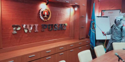 PWI Pusat Imbau Kantor Media Nasional dan Daerah Lakukan Penyemprotan Disinfektan Secara Rutin