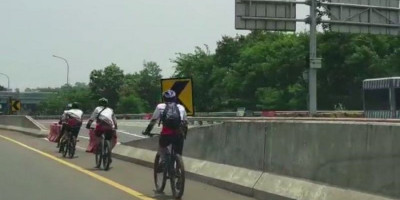 Rombongan Pesepeda yang Viral Saat Masuk Tol Akhirnya Minta Maaf