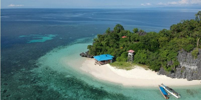 Pulau Hari, Destinasi Pencinta Olahraga Air di Sulawesi Tenggara