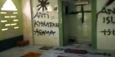 Polisi Cokok Pelaku Vandalisme Musala, Rumahnya Hanya Berjarak 50 Meter