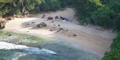 7 Pantai Terbaik di Jogja Buat Ngecamp 
