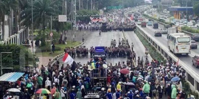 Pengin Ikut Demo UU Cipta Kerja di DPR, 2 Remaja Positif Corona