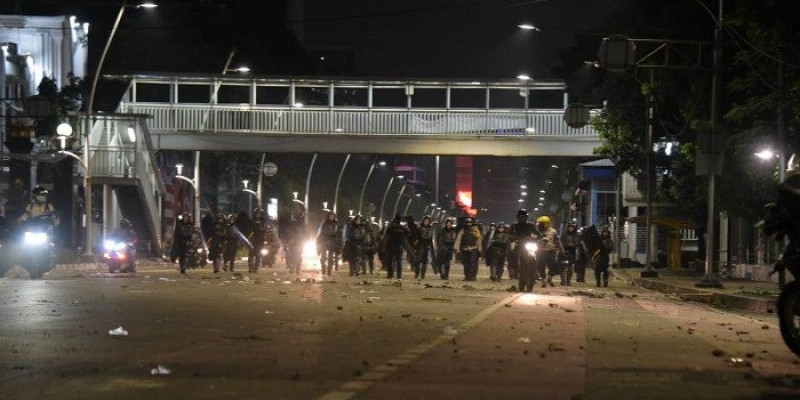 Puluhan Polisi dan 3 TNI Luka-luka Akibat Demonstrasi, Ini Penjelasan Kapolda Metro