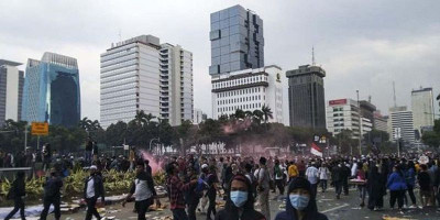 Polisi Amankan 500 Perusuh, Termasuk Kelompok Anarko  