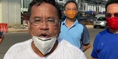 Hotman Paris: Halo Pak Jokowi, Kami Warga Kelapa Gading Sangat Sengsara