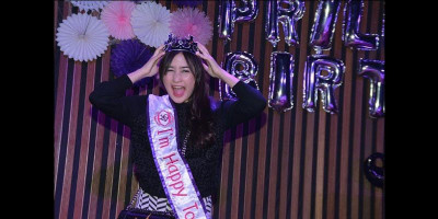 Bahagianya Prilly Latuconsina Dapat Kiriman Bunga dari Reza Rahadian