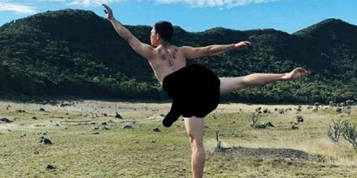 Polisi Buru Pendaki yang Foto Bugil di Tempat Sakral Gunung Gede 