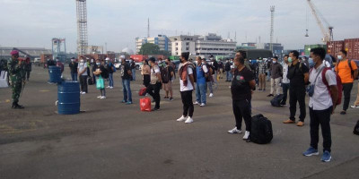 Lantamal III Debarkasi dan Embarkasi ABK MV Costa Serena di Tanjung Priok