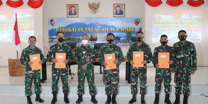 Taklimat Akhir Audit Kinerja Itjen TNI Priode IV 2020 di Lanud Silas Papare