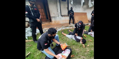 Polres Jakbar Gagalkan Peredaran Satu Koper Sabu dan Ekstasi