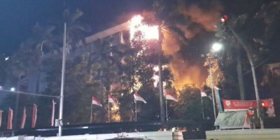 Akibat Rokoknya, 5 Kuli Bangunan dan Mandor Jadi Tersangka Kebakaran Kejagung