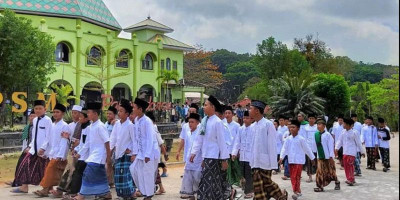 Masa Depan Kejayaan Pendidikan Indonesia di Tangan Pesantren